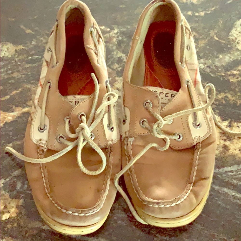 Sperry top sliders